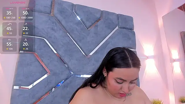 LucciaPorter online show from October 2025 09:25:02 PM