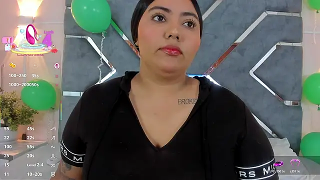 LucciaPorter online show from March 2026 01:57:01 PM