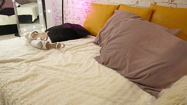 Sofhia cruz online show from November 2025 08:14:01 PM