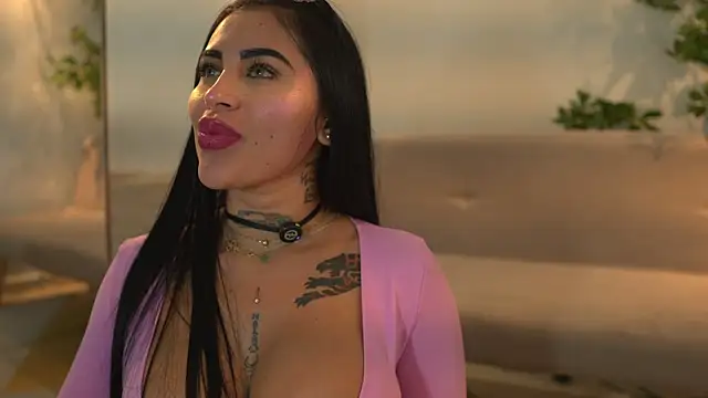 Snapshot of Sofhia_cruz chatting on July 2026 08:42:01 PM Sofhia cruz online show from July 2026 08:42:01 PM