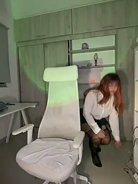 RavenM8 online show from February 2026 02:23:02 AM