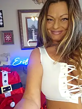 Snapshot of Erotic_and_Exotic chatting on December 2024 08:47:02 PM Erotic and Exotic online show from December 2024 08:47:02 PM