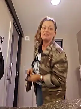 Snapshot of Erotic_and_Exotic chatting on January 2025 11:17:01 PM Erotic and Exotic online show from January 2025 11:17:01 PM