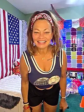 Snapshot of Erotic_and_Exotic chatting on June 2026 03:13:01 PM Erotic and Exotic online show from June 2026 03:13:01 PM