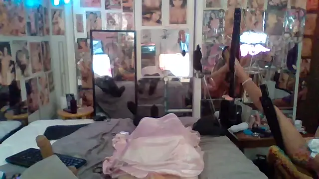 luvs2cumm69 online show from May 2026 02:05:01 AM