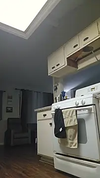 luvs2cumm69 online show from November 2025 12:21:01 AM