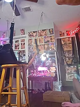 luvs2cumm69 online show from February 2025 10:53:02 AM