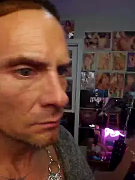 luvs2cumm69 online show from March 2025 08:29:01 AM