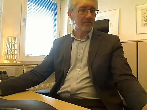tom-swede online show from April 2026 12:56:02 PM