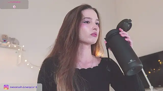 NeonShine online show from September 2025 05:34:02 AM