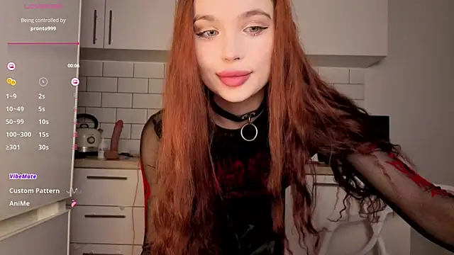 PrettyLilie online show from November 2025 11:54:02 AM