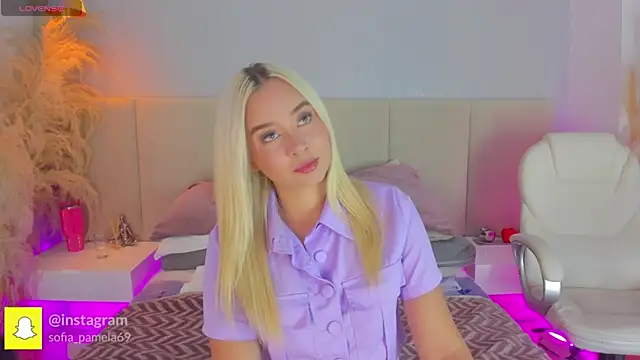 sofia pamela online show from October 2025 07:14:02 PM