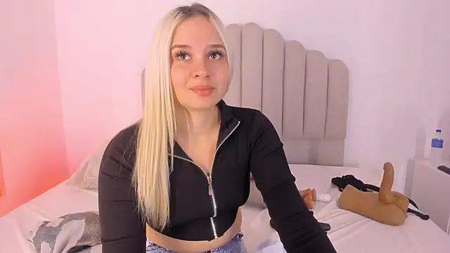 sofia pamela online show from November 2025 05:25:02 PM