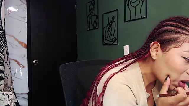 JadaRoberts online show from June 2026 11:02:02 PM