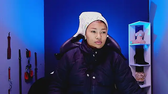 JadaRoberts online show from November 2025 12:20:02 PM