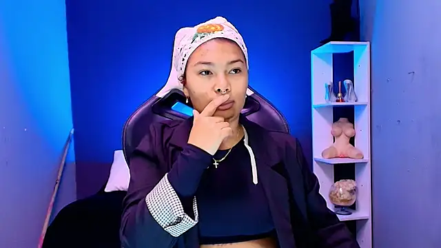 JadaRoberts online show from September 2025 12:33:01 PM