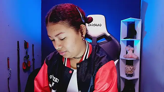 JadaRoberts online show from November 2025 12:09:02 PM