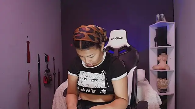 JadaRoberts online show from November 2025 12:16:01 PM