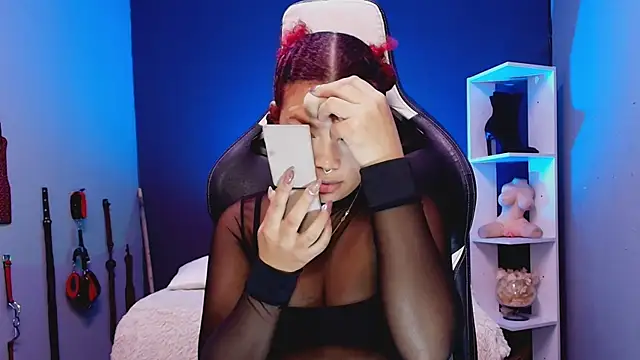 JadaRoberts online show from December 2025 12:30:03 PM