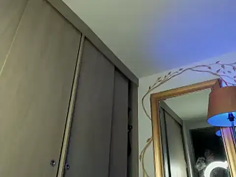 Snapshot of enzo_herrera01 chatting on February 2025 06:35:01 AM enzo herrera01 online show from February 2025 06:35:01 AM