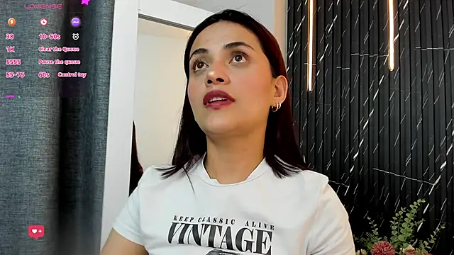 katrina kaif x online show from October 2025 07:37:01 PM