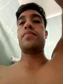 Magicerosxx69 online show from September 2025 04:44:01 AM