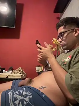 Magicerosxx69 online show from November 2025 08:19:02 AM