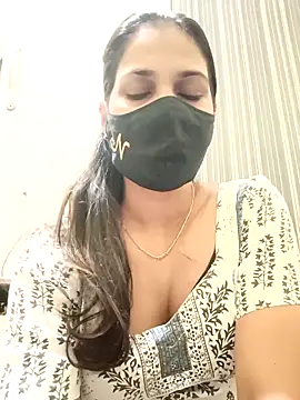 Snapshot of indianliza chatting on March 2025 04:01:01 AM indianliza online show from March 2025 04:01:01 AM