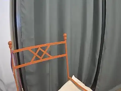 Snapshot of stupid_babybird chatting on January 2025 04:15:01 AM stupid babybird online show from January 2025 04:15:01 AM