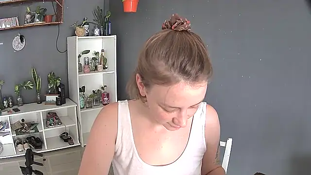 Snapshot of stupid_babybird chatting on February 2025 04:35:02 PM stupid babybird online show from February 2025 04:35:02 PM