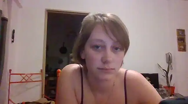 Snapshot of stupid_babybird chatting on December 2024 07:18:02 AM stupid babybird online show from December 2024 07:18:02 AM