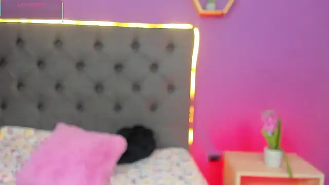 Snapshot of lanna_bx chatting on November 2025 08:24:01 PM lanna bx online show from November 2025 08:24:01 PM