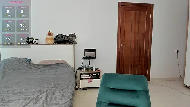 Brooooke online show from June 2026 02:11:01 PM