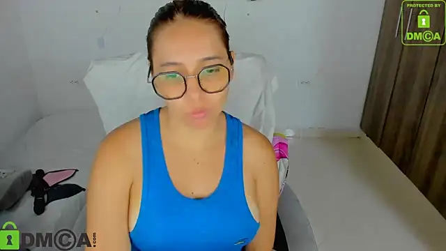 isa loves cum online show from February 2026 02:12:01 AM