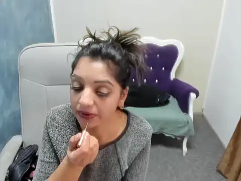 Snapshot of CrazyCorina chatting on December 2025 11:56:02 AM CrazyCorina online show from December 2025 11:56:02 AM