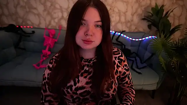 RosieMoons online show from October 2025 07:14:01 PM