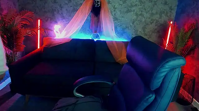 RosieMoons online show from October 2025 08:41:01 PM