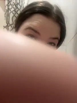 RosieMoons online show from October 2025 06:25:02 AM