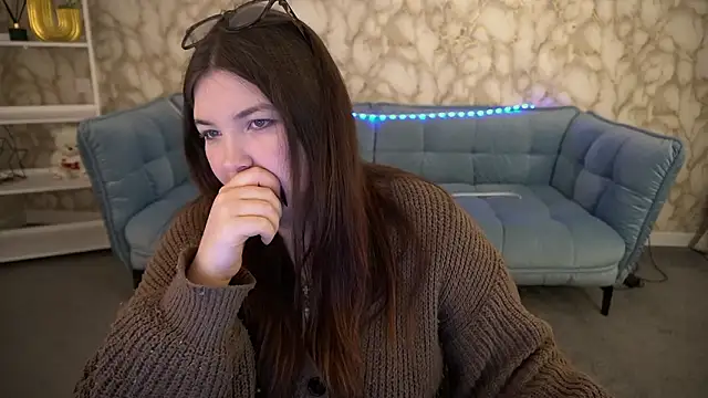 RosieMoons online show from February 2026 08:25:01 PM