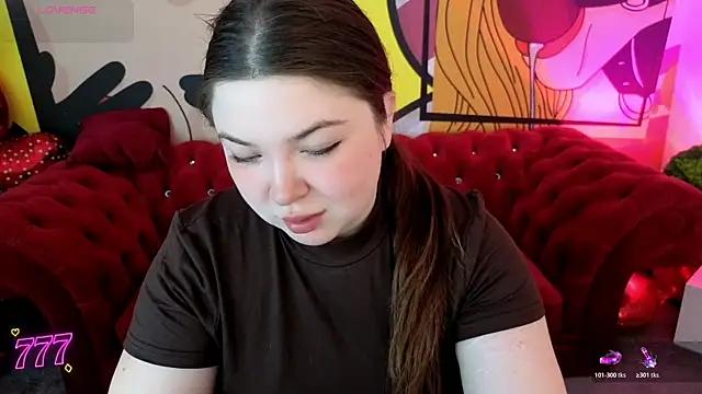 RosieMoons online show from April 2026 07:20:01 PM