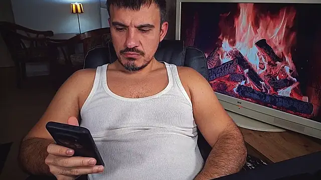 officeman7 online show from February 2025 04:32:02 PM