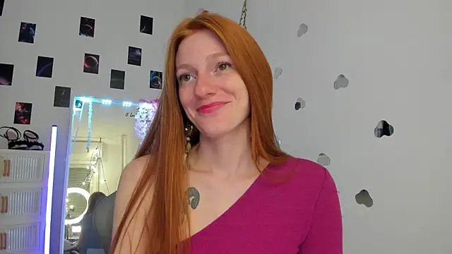 Aliceginger99 online show from May 2026 02:05:01 PM