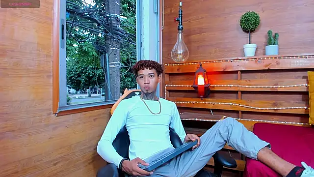 sexy blacks  online show from March 2025 11:34:02 AM