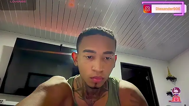 Snapshot of sexy_blacks_ chatting on June 2026 03:51:02 AM sexy blacks online show from June 2026 03:51:02 AM