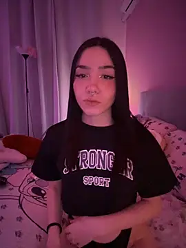 Snapshot of ShannonShanny chatting on November 2025 08:24:02 PM ShannonShanny online show from November 2025 08:24:02 PM