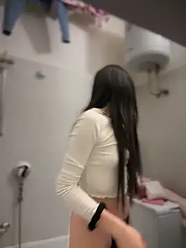 Snapshot of ShannonShanny chatting on March 2025 05:30:02 PM ShannonShanny online show from March 2025 05:30:02 PM