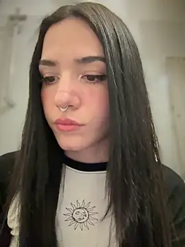 Snapshot of ShannonShanny chatting on February 2025 09:01:02 PM ShannonShanny online show from February 2025 09:01:02 PM