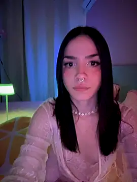 Snapshot of ShannonShanny chatting on October 2025 03:57:01 PM ShannonShanny online show from October 2025 03:57:01 PM