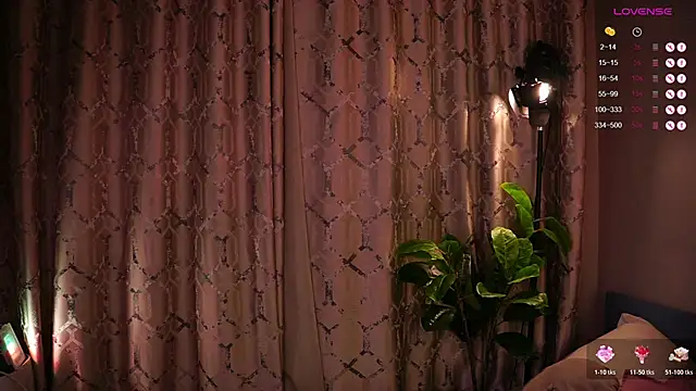 askaudrey  online show from November 2025 05:39:02 PM