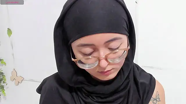 aysel elid online show from November 2025 10:24:02 PM